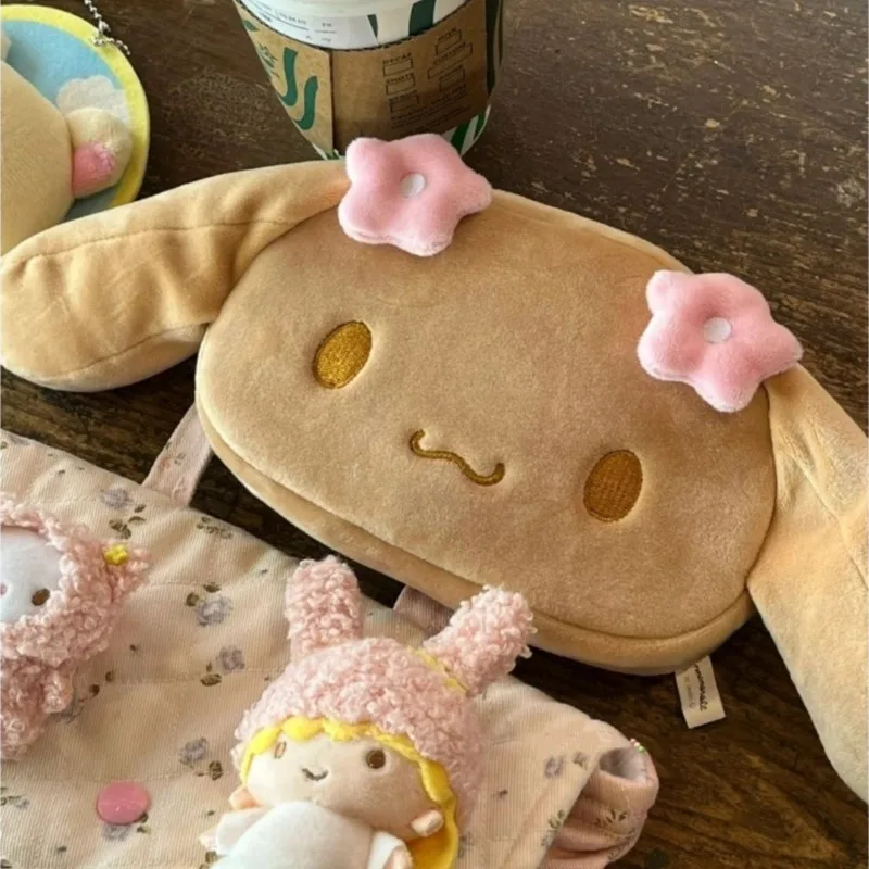 

Милый пенал Cinnamoroll Sanrio, аниме-фигурка, сумка для хранения макияжа, коробка для канцелярских принадлежностей, портативный кошелек для девочек, портативный детский подарок