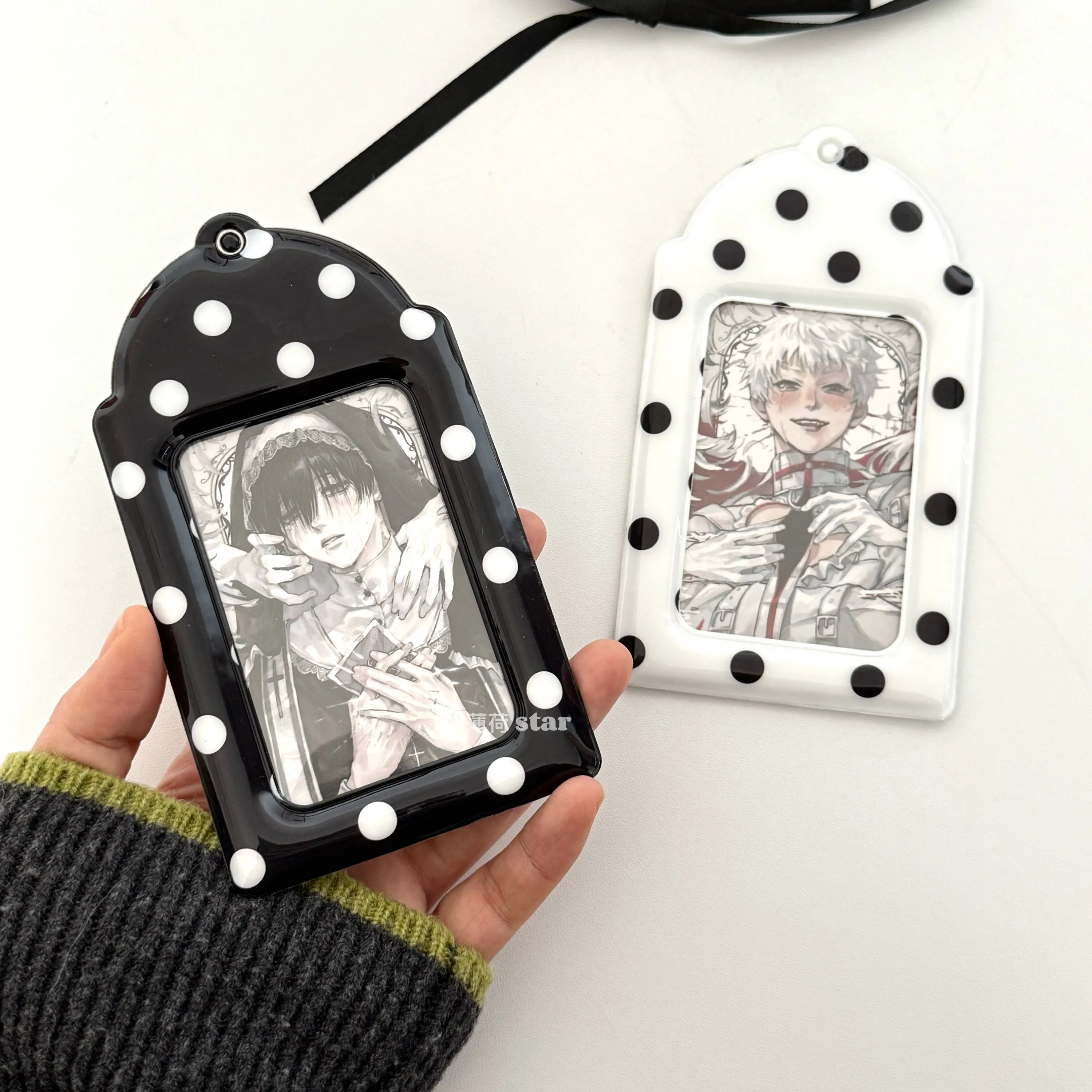 Vintage Polka Dot 3 Inch Card Holder for Instax Mini Polaroid Picture Display Keychain, Protective Sleeve for Photo Storage