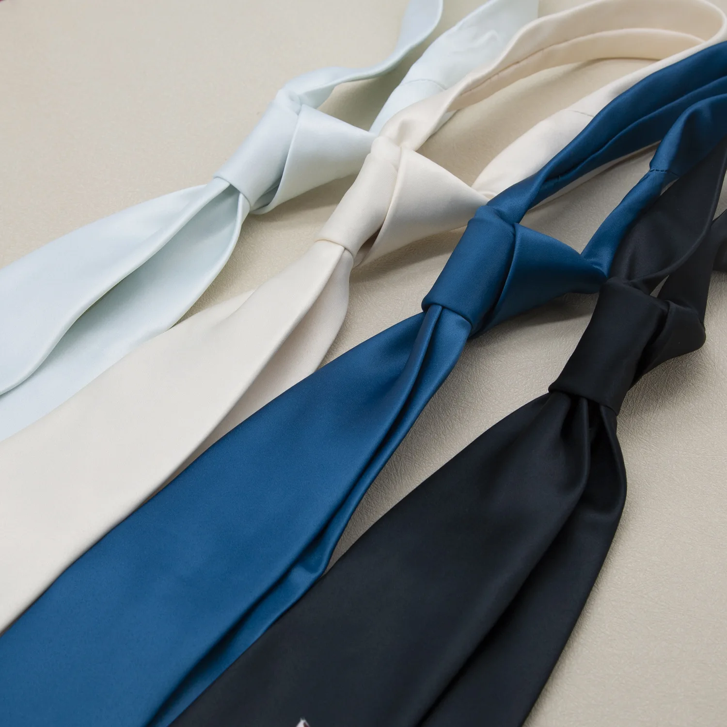 

1pc Print Character Slim Tie Fashion Women Man Elegant Black Neck Tie Clothing Accessories Solid Color Skinny Narrow Necktie