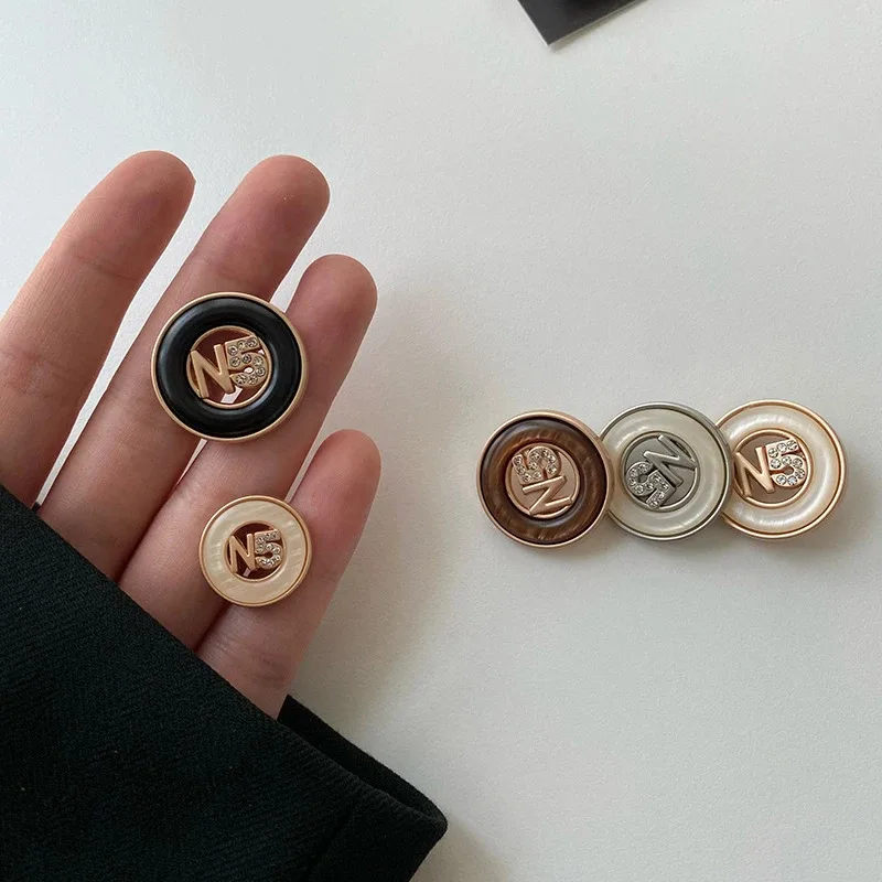 زر خياطة فاخر للملابس ، إكسسوار المعطف ، ديكور يدوي الصنع ، ذهبي وأسود ، N5 ، 6: #3