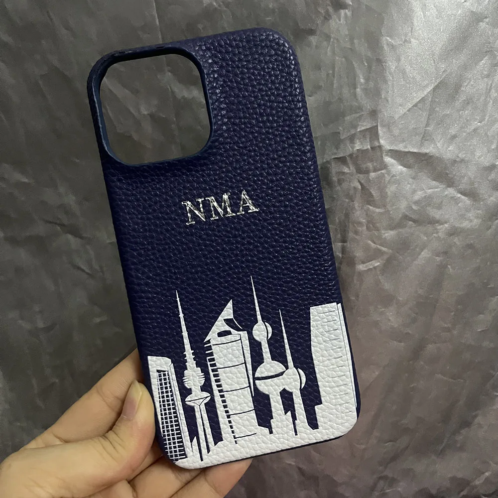 Custodia in pelle personalizzata con nome personalizzato per iPhone 16 15 14 13 12 11 Pro Max Plus iniziali con lettere incise Cover