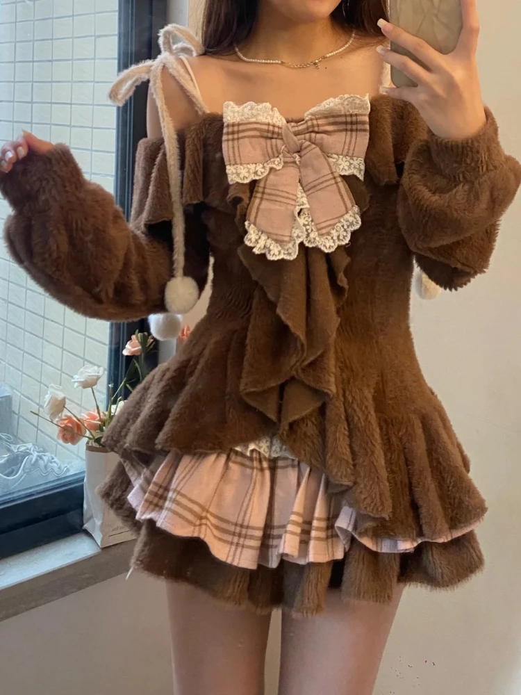 Otoño Invierno dulce Lolita mujeres nuevo conjunto de 2 piezas diseño Slash cuello lindo arco Tops + falda de pastel a cuadros ropa femenina coreana Kawaii