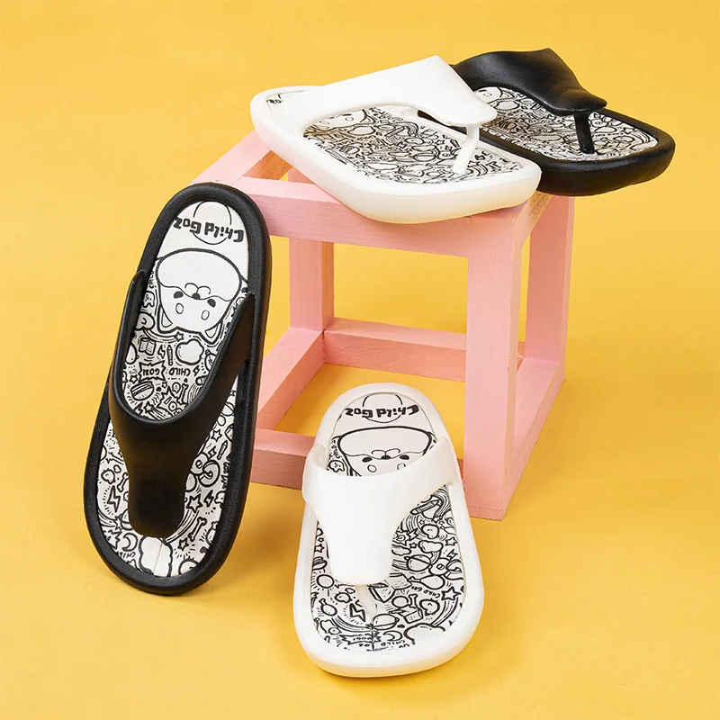 2022 Spring And Summer Women Slipper Graffiti Black White Couple Indoor Household Man Flip Flops Lovers Cool Home Slippers