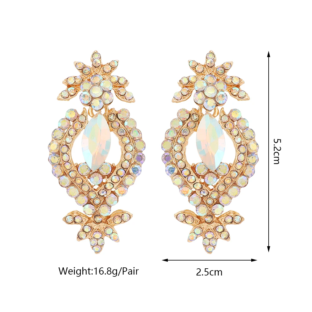 هندسية كلاسيكية تصميم الأزياء شنقا قلادة الأقراط للنساء الفاخرة عالية الجودة الحلو الرومانسية مجوهرات الزفاف الإكسسوارات