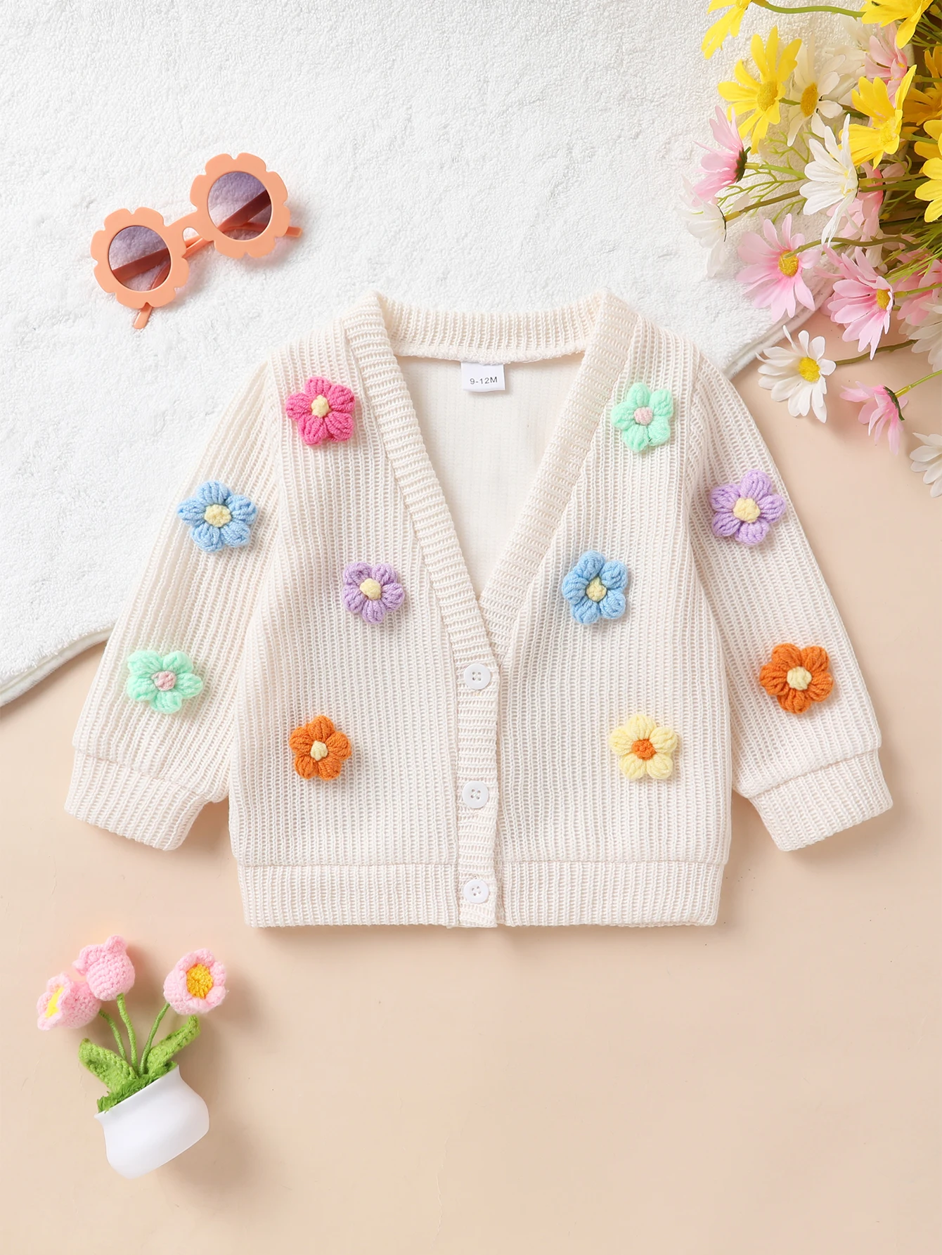 Baby Girl Casual Coats Cute Flowers Decorate Long-Sleeved Tops, Suitable for Autumn and Winter