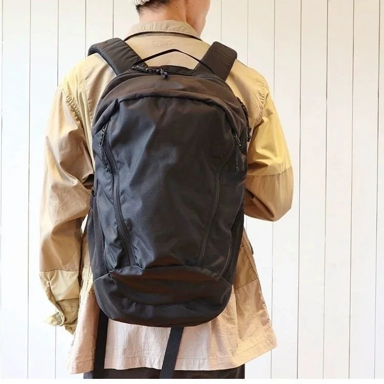 Black Waterproof Nylon Outdoor Multi-Functional Lightweight Backpack Unisex Large Capacity Commuting Shoulder Bag for Youth