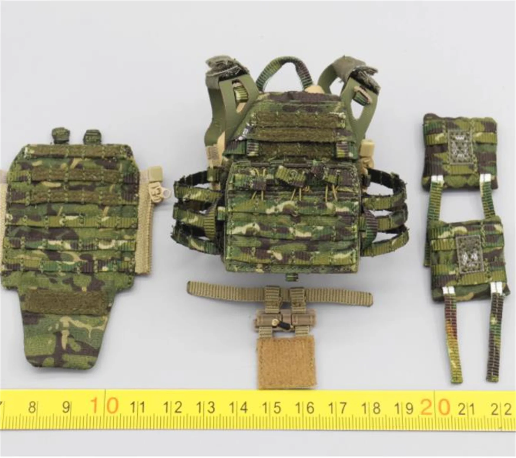 جندي سهل وبسيط ES 26070 A بمقياس 1/6 - نموذج معلق على الصدر لجسم شخصيات الحركة مقاس 12 بوصة