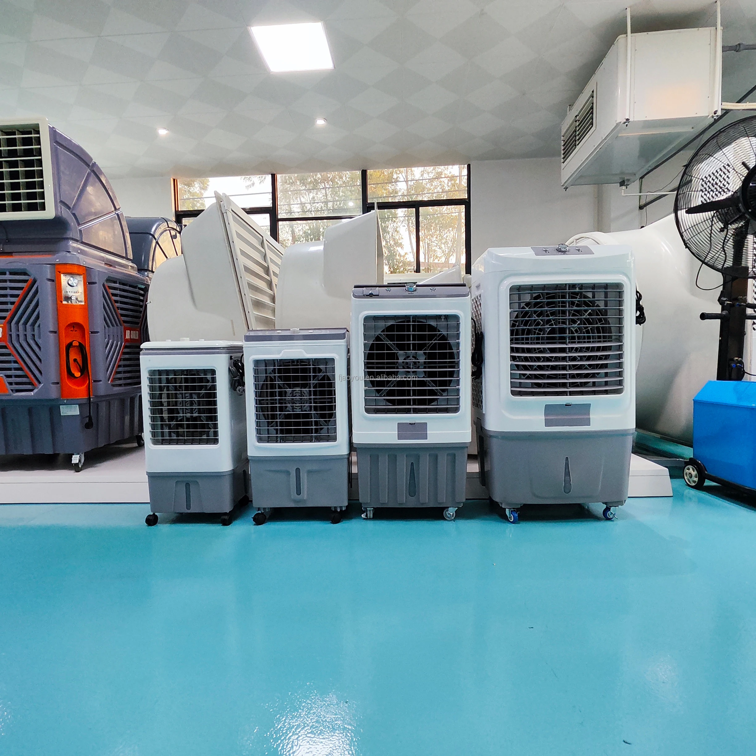 อุตสาหกรรมเครื่องทําความเย็นในครัวเรือน AC น้ําแบบพกพาเครื่องทําความเย็นแบบระเหย