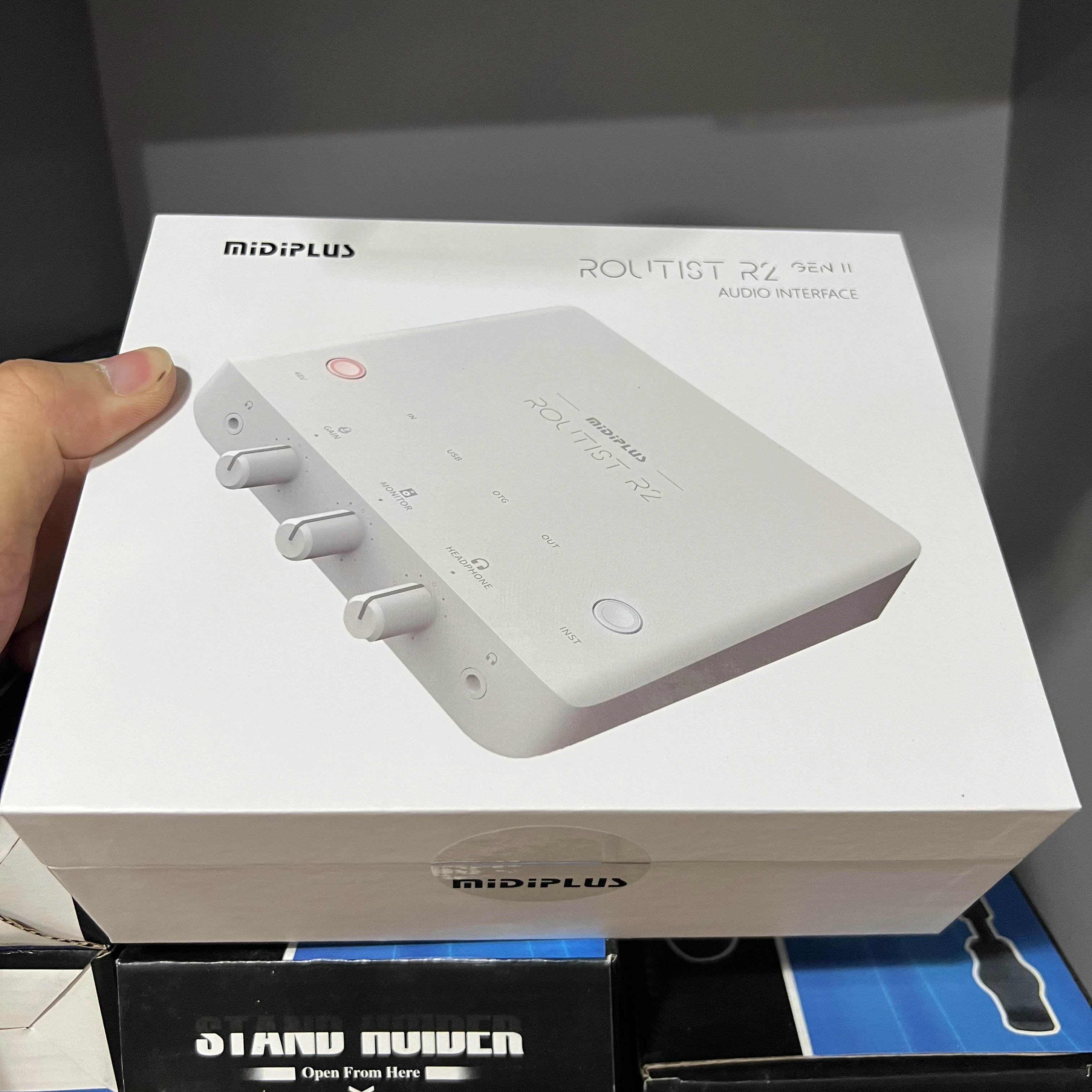 Midiplus ROUTIST R2 Sound Card Professional Live Recording K-Pop Singing Card