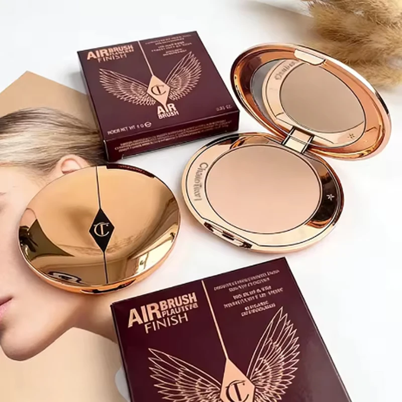 CT Small Gold Plate Powder Gloss Face Repair Honey Powder Delicate Texture Naturally Flawless Makeup And Two-color Heart Blusher