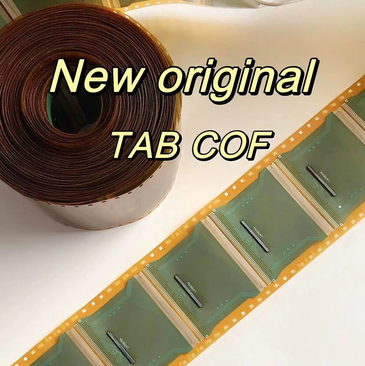 AST18811A-E215A New Original Coil COF/TAB LCD Driver IC 1PCS
