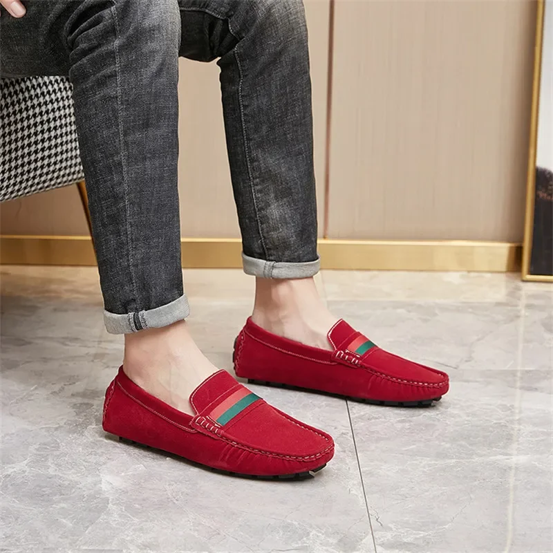 2024 zapatos de cuero informales verdes de moda para hombre, cómodos mocasines planos sin cordones con punta redonda para hombre, zapatos de conducción de talla grande 48 de diseñador