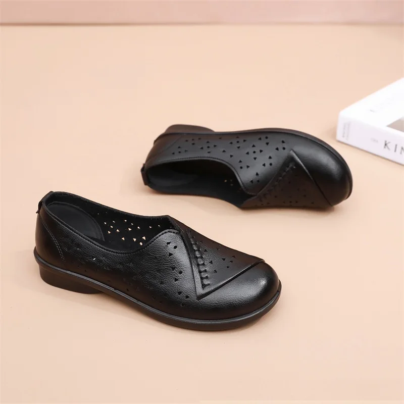 

Women's Leather Slip-On Sneakers Moccasins Loafers Black Ballet Flats Autumn Shoes Ladies Comfortable Footwear