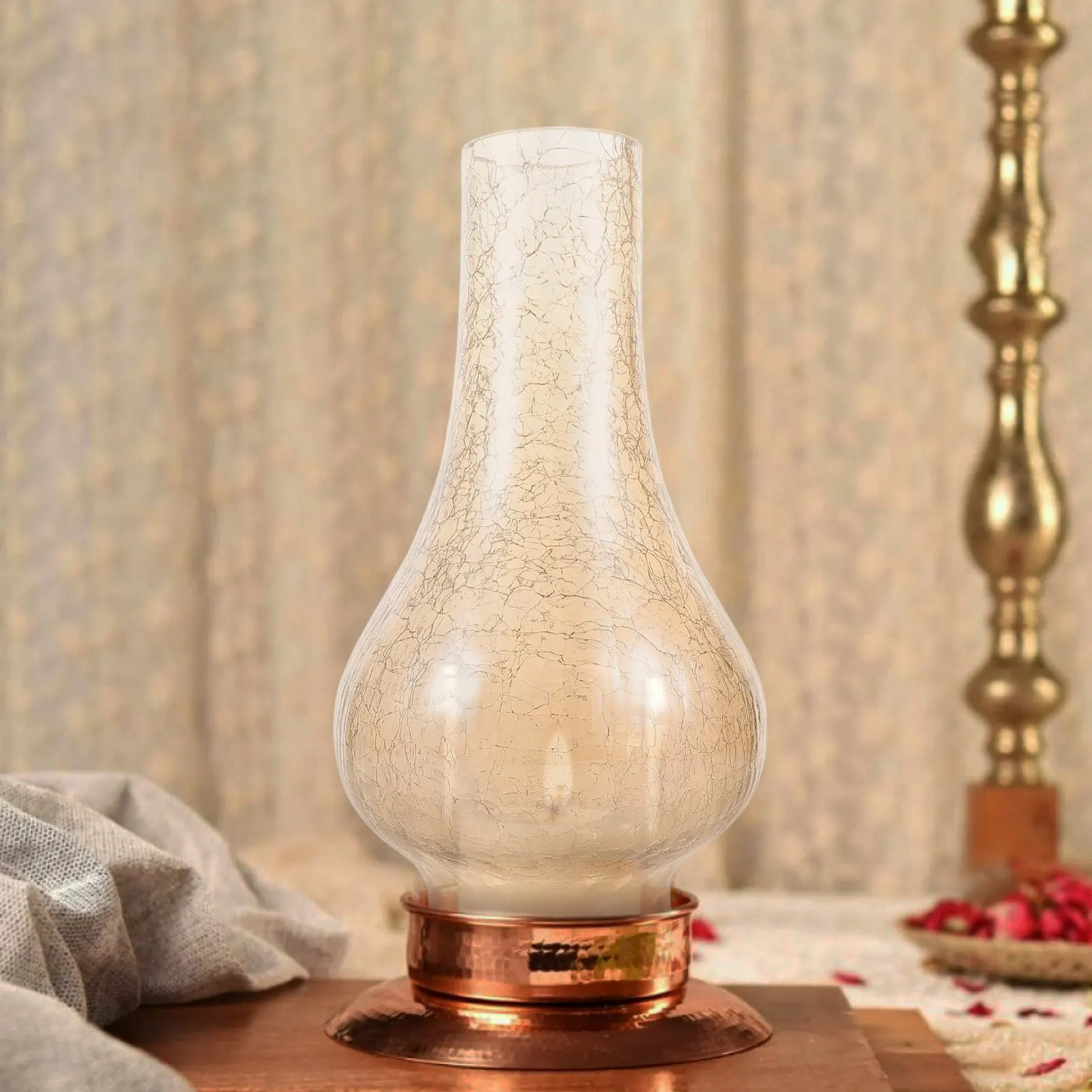 

Vintage Glass Lampshade Retro Style Delicate Craftsmanship Even Light Distribution for Living Room Bedroom Dining Area Table