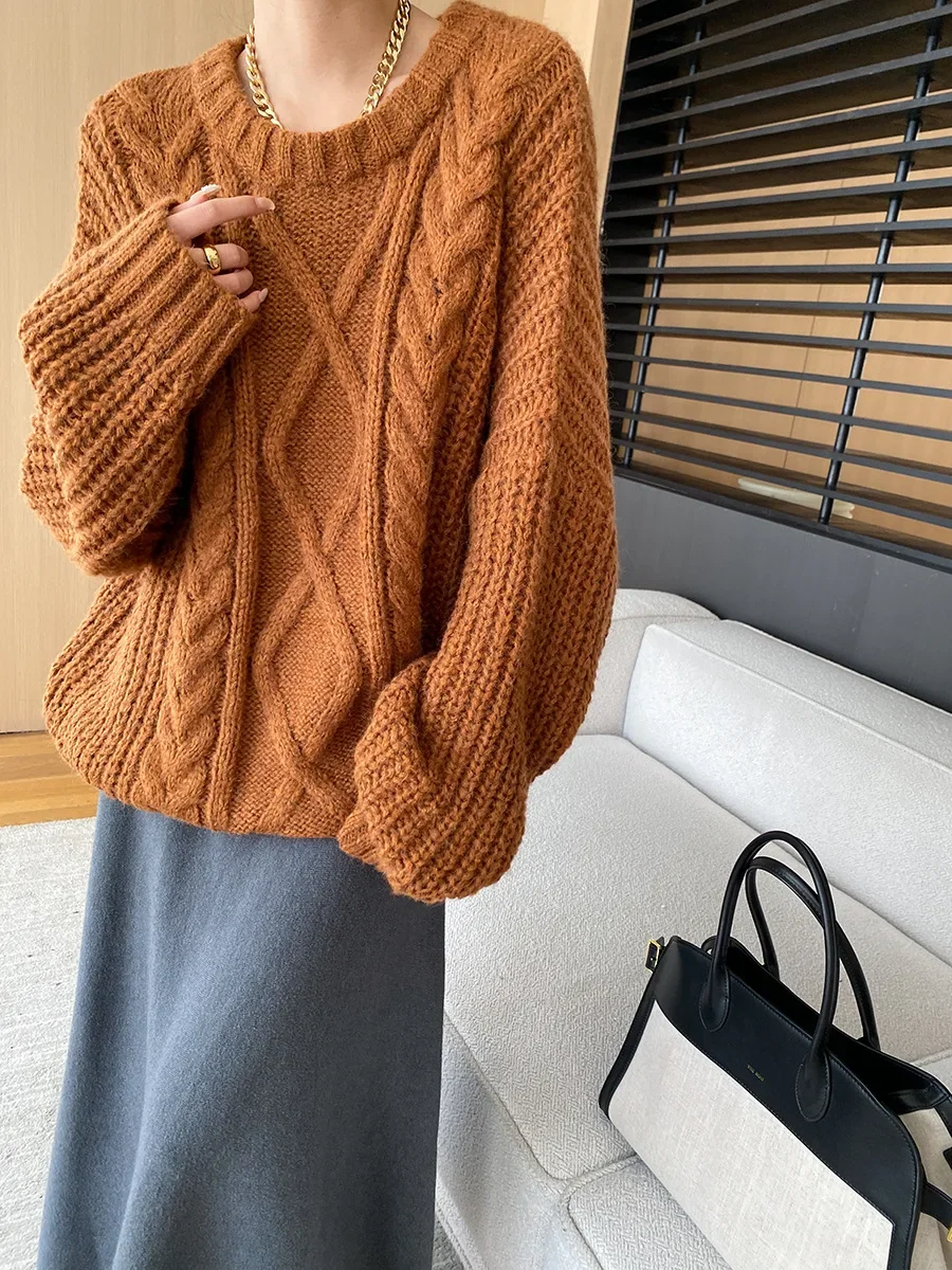 Relaxing atmosphere soft and lazy round neck twist knitted sweater 2024 early autumn new style