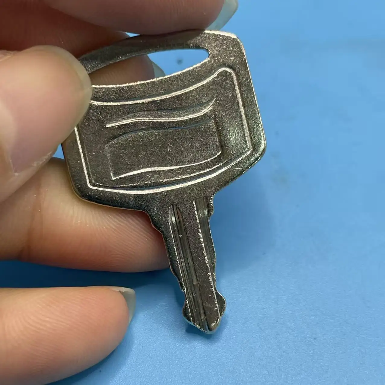 1/10/20 szt. Kluczyki DK1100 do dystrybutora DK1100, dozownika mydła, zamka skrzynki, plastikowe klucze, narzędzia, części zamienne, akcesoria