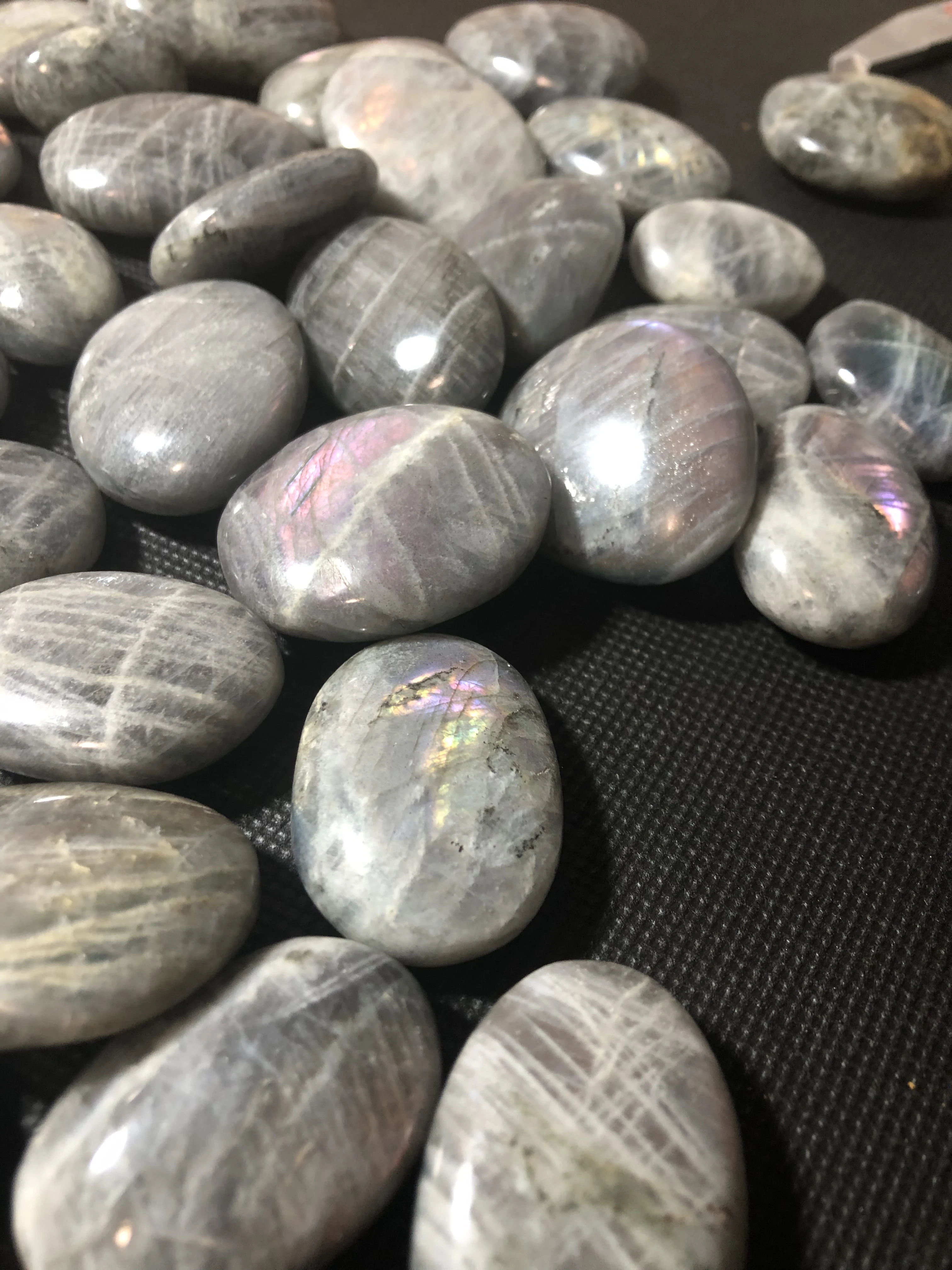 

500G Natural Raw Stone Pulled Feldspar Purple Light Blue Light Hand Piece Decoration Play Wholesale And Retail Jewelry