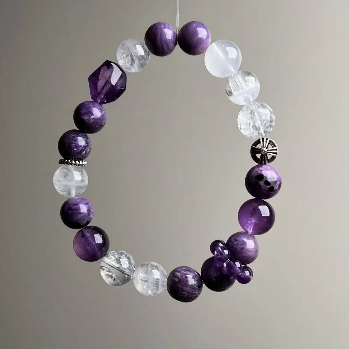 Natural Crystal Bracelet, Nine Purple From Fire, White Crystal Women's Light Luxury Fashion Bracelet.