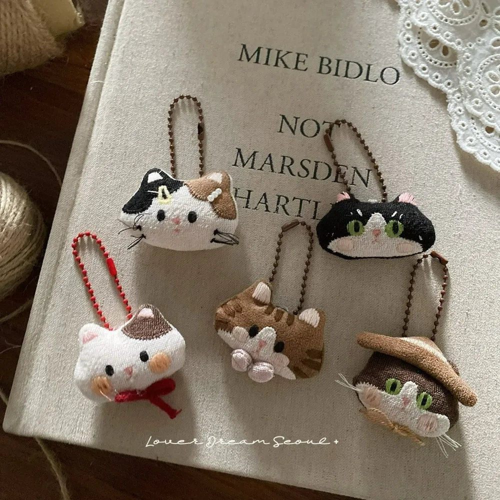 

Korean ins new cowboy bear puppy kitten bead chain keychain, sweet and cute pendant versatile bag pendant, gift