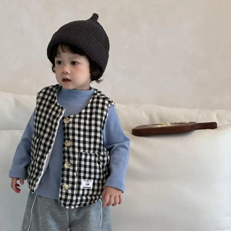 

2025 Winter New Children Sleeveless Warm Vest Baby Girls Casual Plaid Coat Boys Plus Velvet Thick Vest Cardigan Infant Clothes