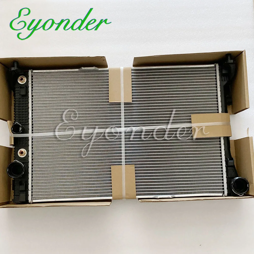 

Engine Cooling Radiator for MERCEDES BENZ W204 S204 X204 W212 C207 A207 C204 A2045002203 2045001503 2045002803 A2045000403