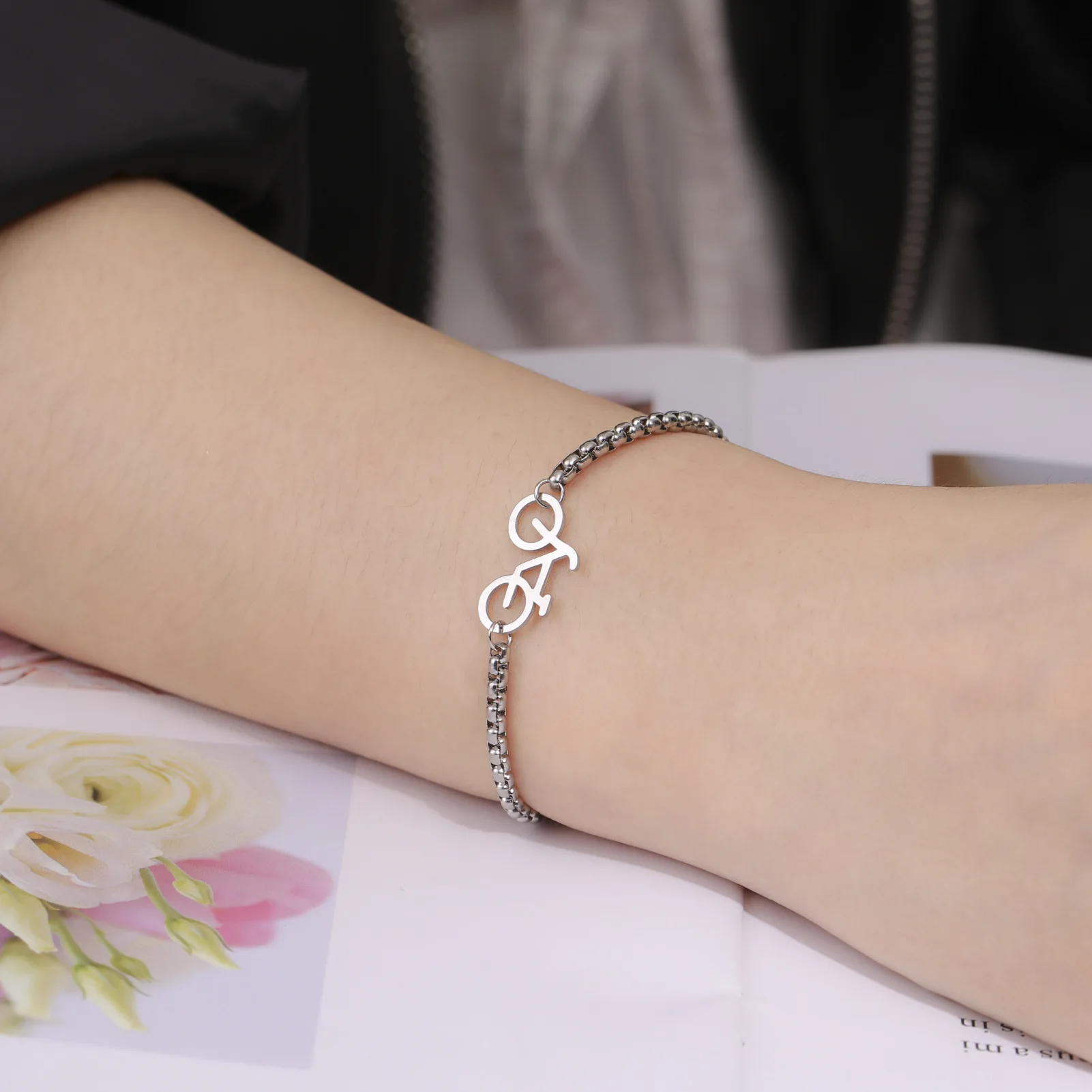 AliExpress Fashion Simple stainless steel bicycle chain bracelet Motorcycle Bike Style Bracelets Punk Bracelets Jewelry