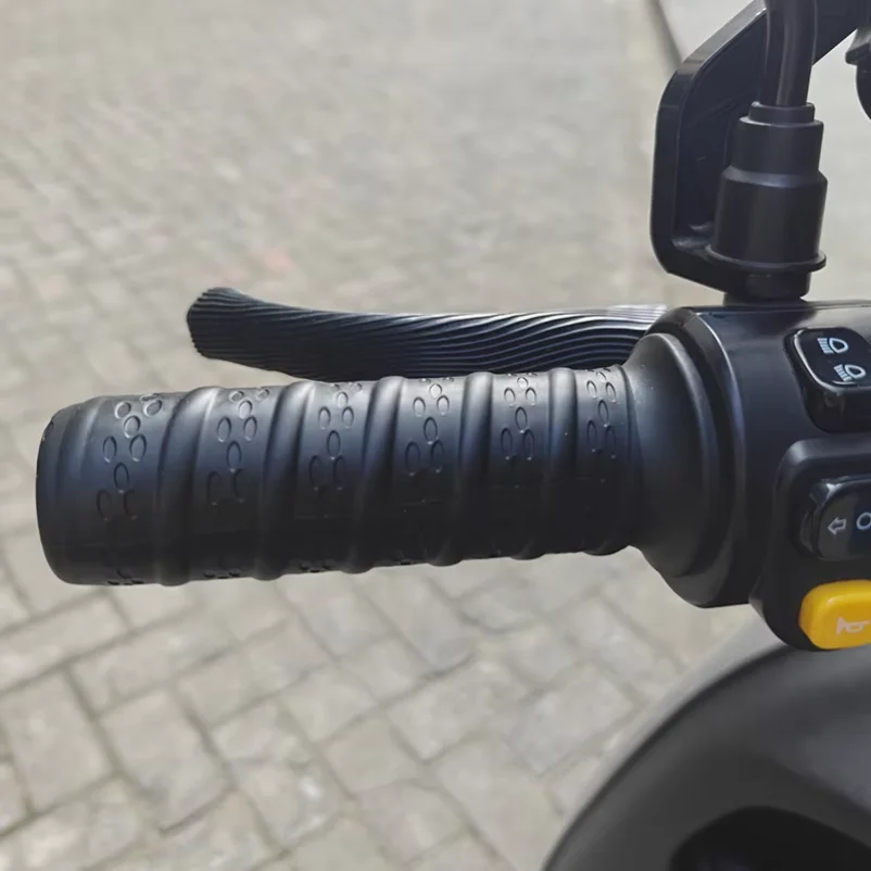 Motorcycle Handlebar Grip Cover Silicone Heat Shrink Non Slip Protective Sleeve For Bike Handle Grip