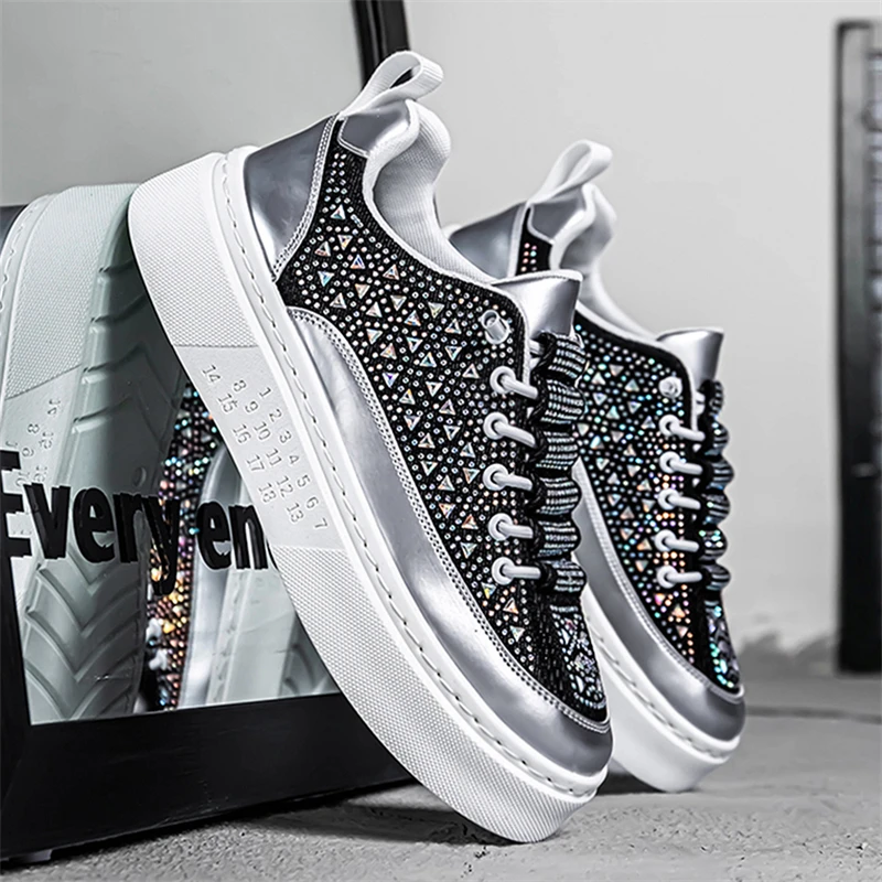 New Shoes for Men Thick Soles Casual Shoes Spring New Style Fashion Striped Lace-Up Loafers Leisure Flat Walking Shoes zapatos