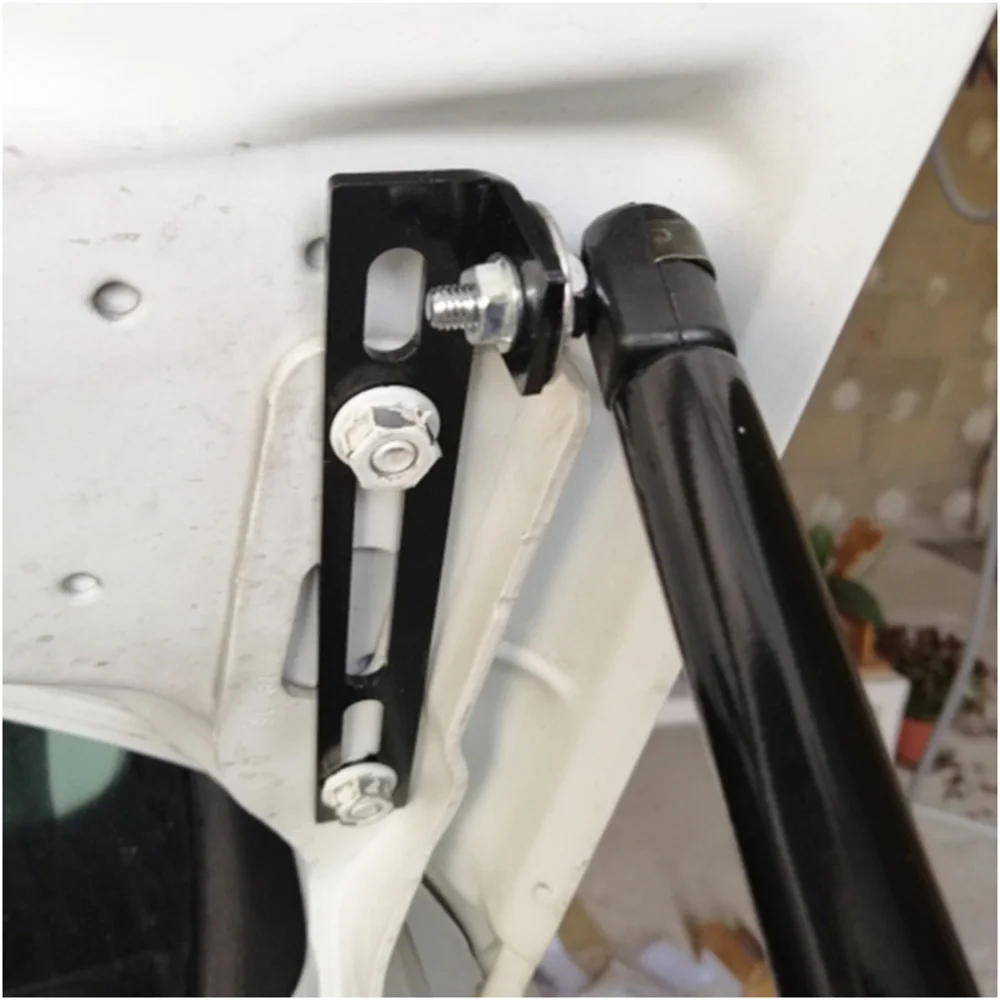Dla SEAT Leon MK3 2012-2019 Przednia maska silnika Modyfikacja amortyzatorów gazowych z włókna węglowego Podnośnik Amortyzator Akcesoria Absorber — zdjęcie 5