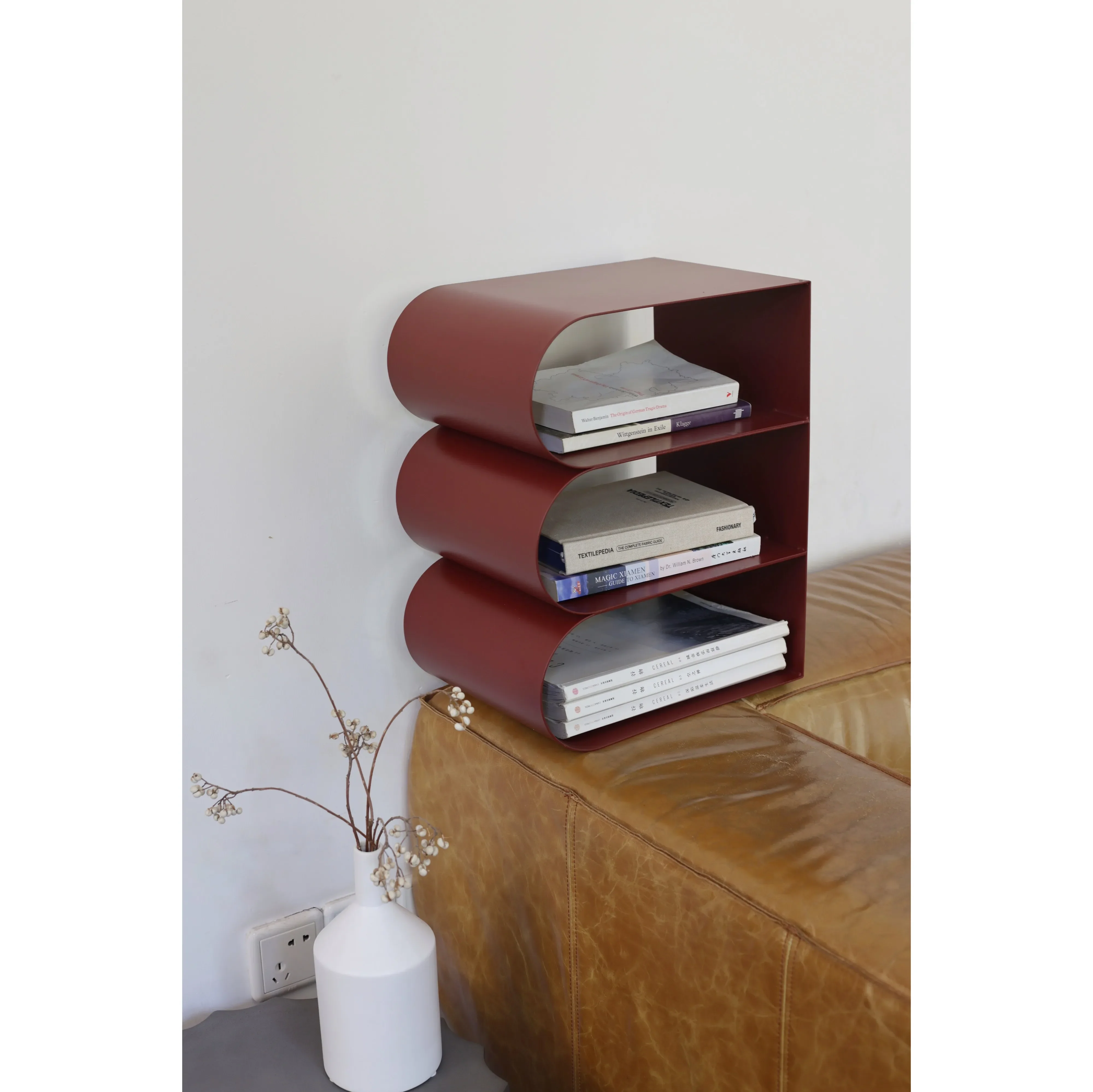 Rack Burgundy red simple magazine rack floor-to-ceiling storage edge