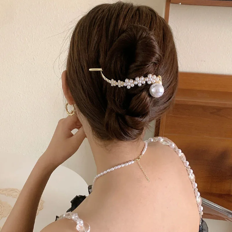 Korean Rhinestone Pearl Hair Clips Exquisite Fish Tail Hairpins Barrettes Sweet Irregular Hair Claws for Women Hair Accessories image 6