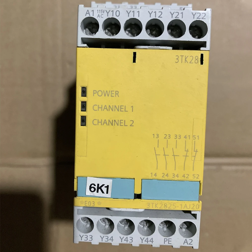 New for Siemens 3TK2825-1AJ20 24V Safety Relay Module in Box