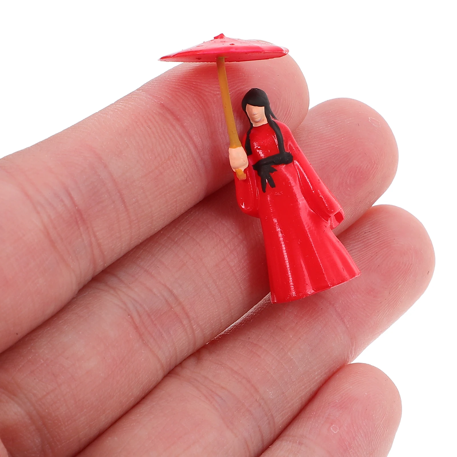 Mini Umbrella Girl Model Ancient Chinese Figurine Decorate Tabletop Resin Statue Garden Red Adornment