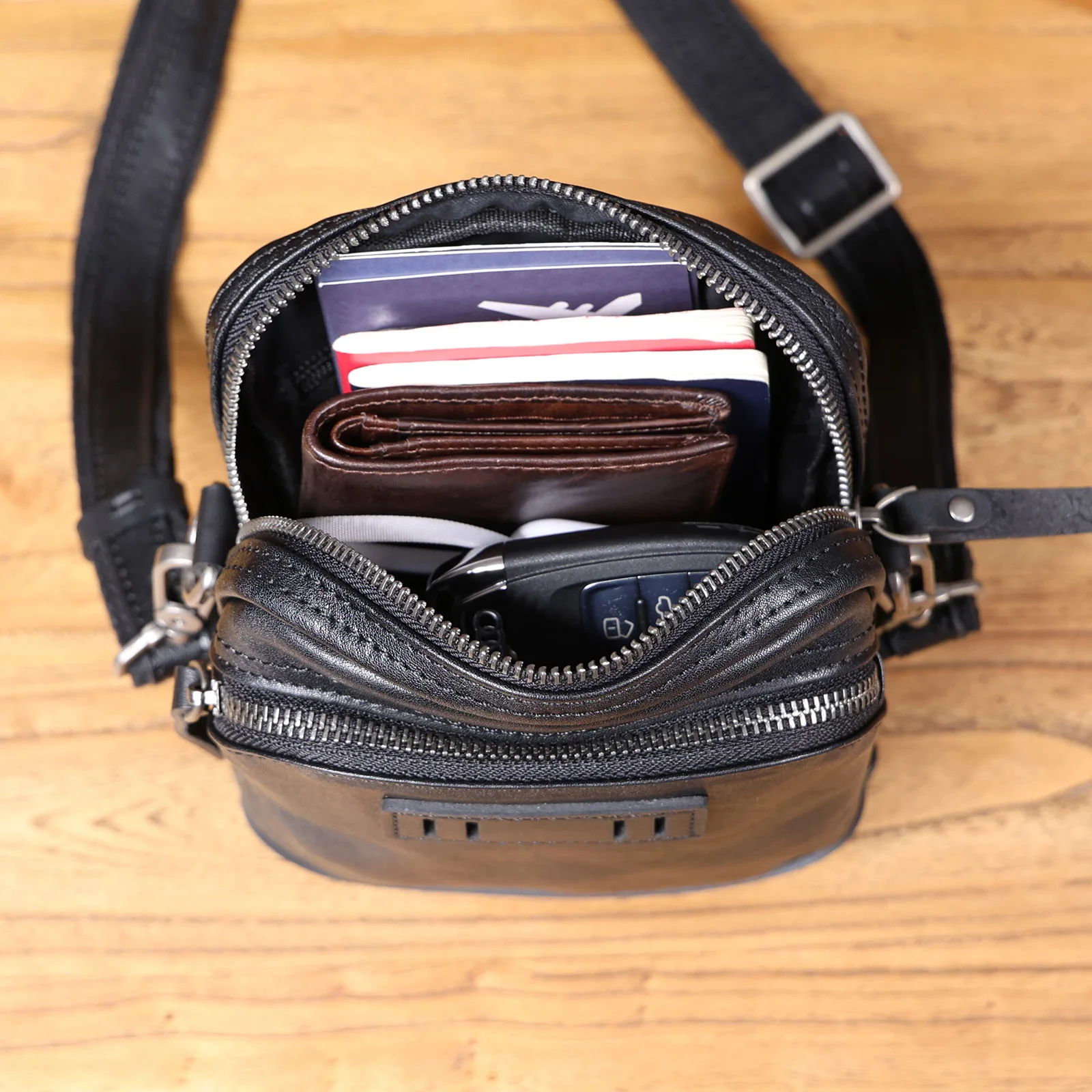 Echte Leder-Umhängetasche für Herren, Crossbody-Taschen, einfache Rindsleder-Gürteltasche, Top-Layer-Leder, modischer Casual-Stil – Detail 12