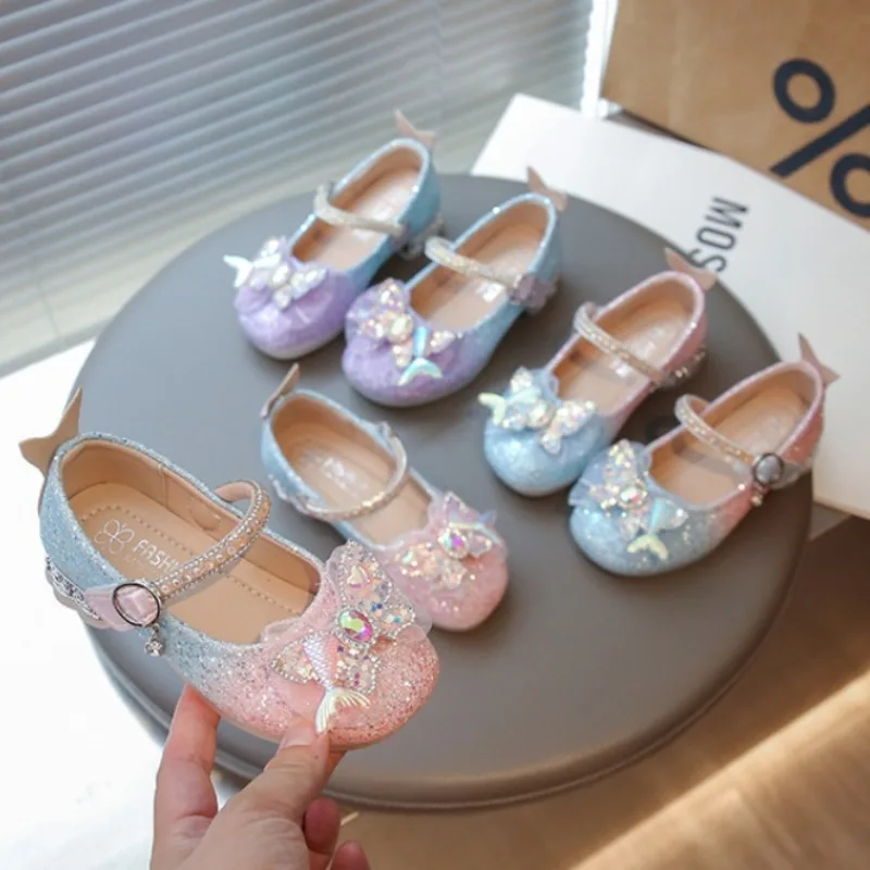 

Модные элегантные кожаные туфли с мягкой нескользящей подошвой для девочек, универсальные, для вечеринок, осенние, новые, детские, модель 2026 года