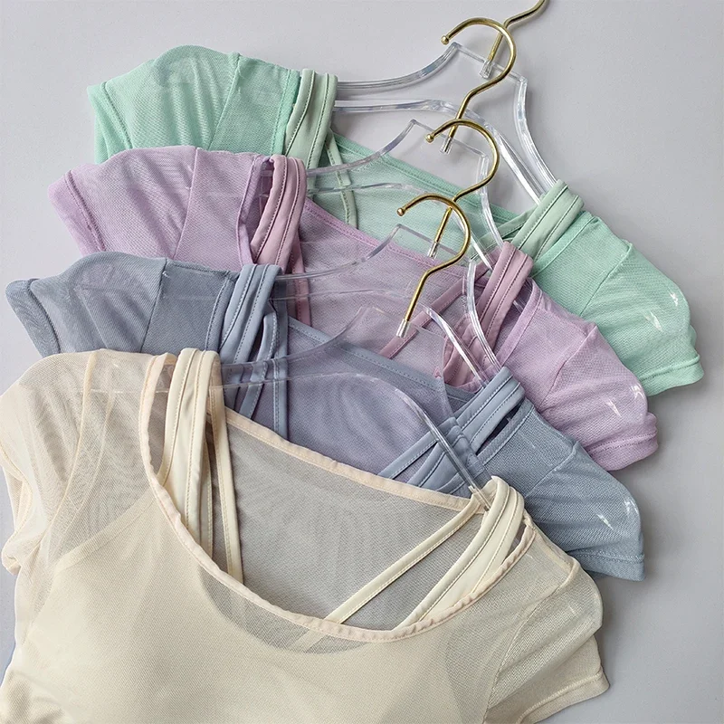 女性用ピラティストレーニングフィットネススーツ胸クッションヨガスーツトップ速乾性ハイエンド感スポーツ半袖通気性