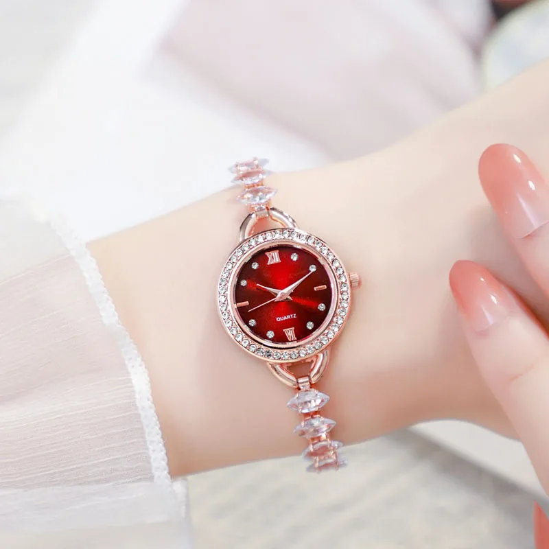 

Women's Crystal Diamond Watches High-End Design Easy Read Dial Shiny Bracelet Watches Wonderful Watches Gift for Women