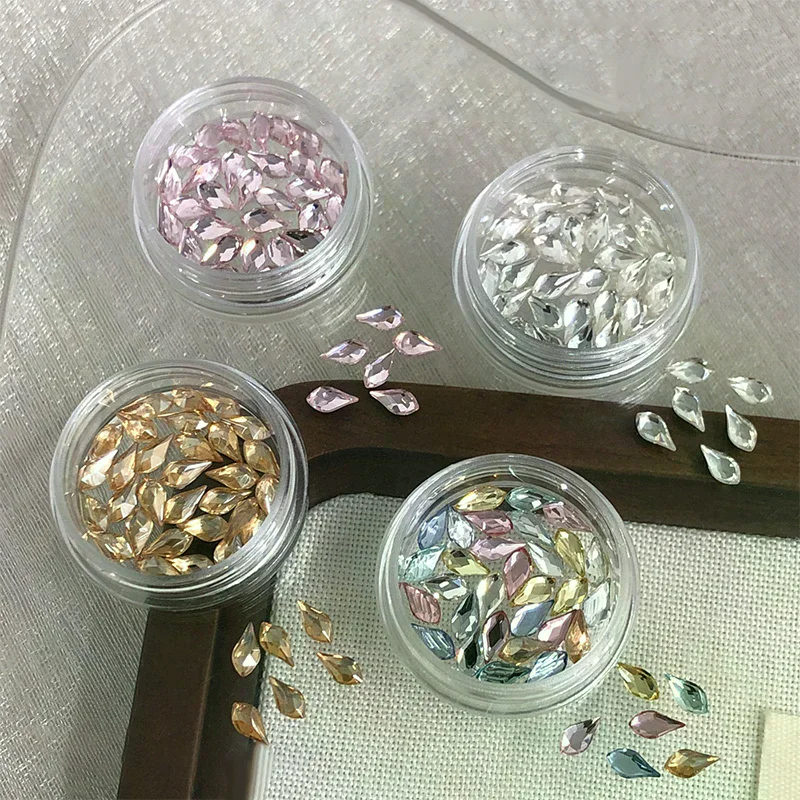 30 szt./pudełko Nieregularne Kryształki do Paznokci, Ozdoby do Paznokci 3D, Kryształki, Perły, Akcesoria do Manicure DIY