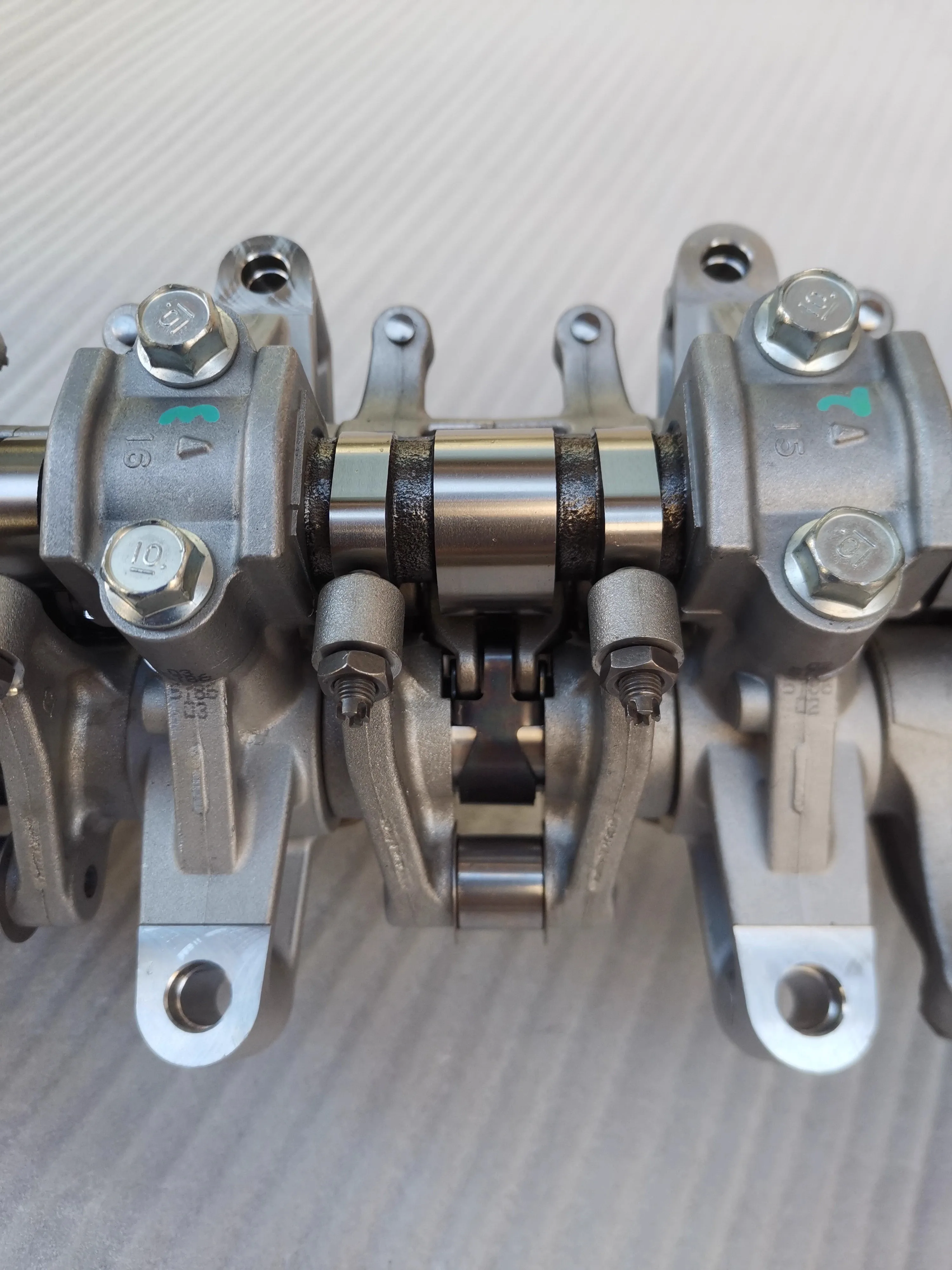 For Mitsubishi Outlander Camshaft Assembly 4J12 Balance Shaft 4J11 Valve Rocker Eccentric Shaft Auto Parts