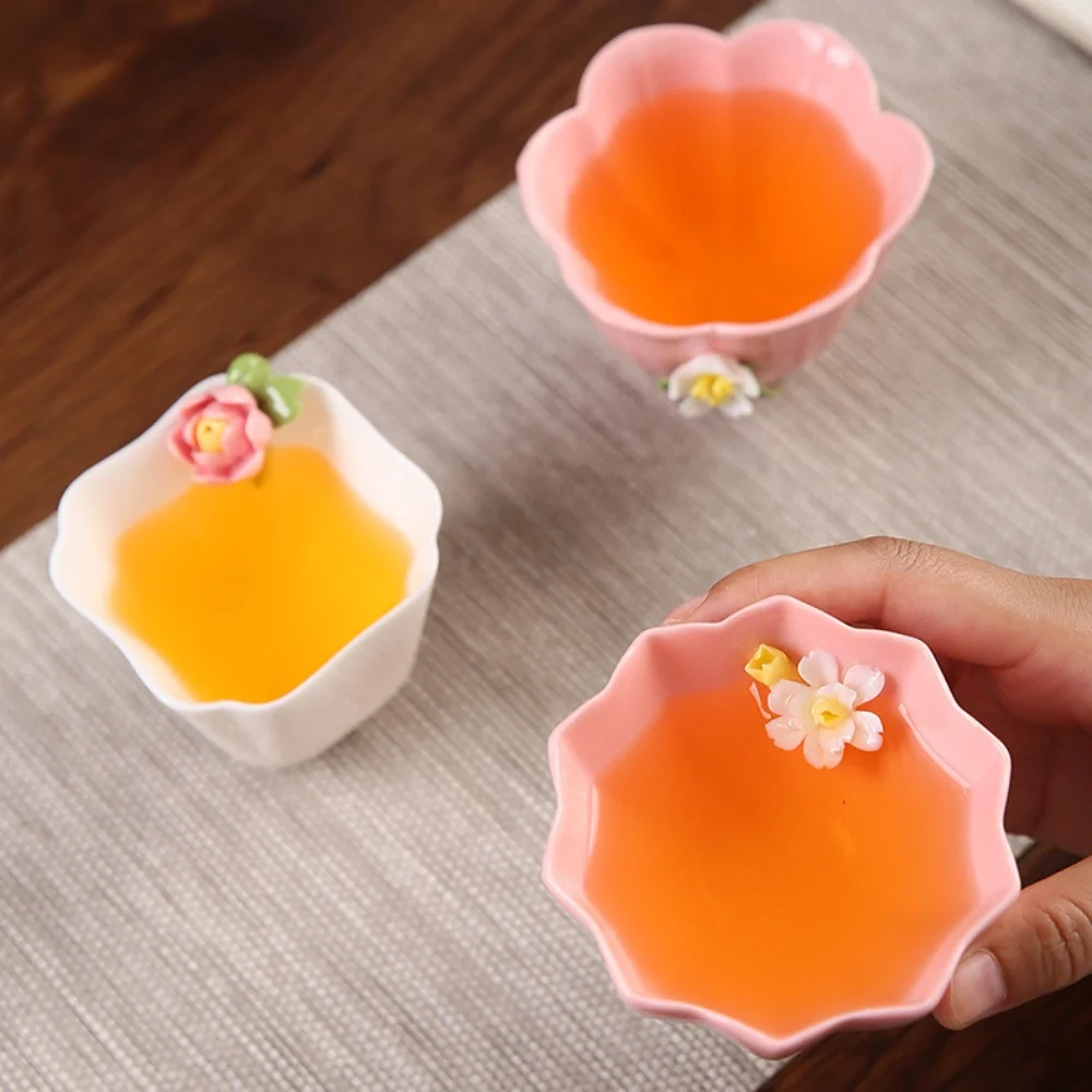 

Ceramic Cute Coffee Mug for Women 3D Relief Flowerr Petal Teacup Ceramic Tea Cups Procelain Epresso Mug