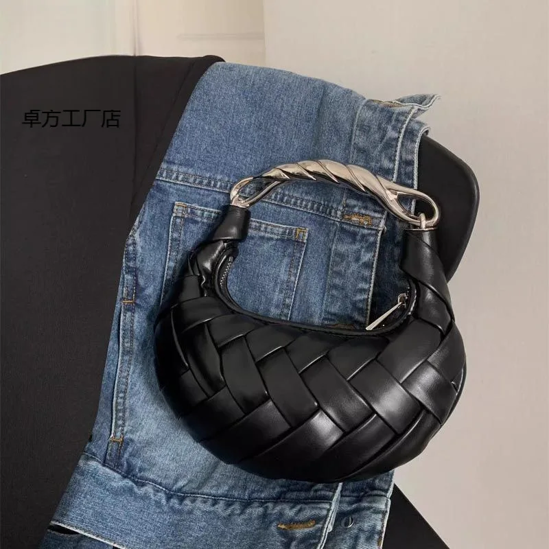 

2025 New Woven Shoulder Bag - Lightweight & Versatile, Chic Crossbody Design, Perfect for Daily Outings