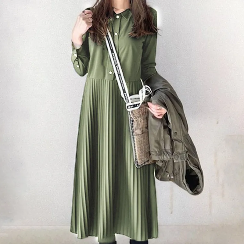 

Women's clothing Japanese autumn and winter new fashion loose versatile cardigan pleated splicing women's dress