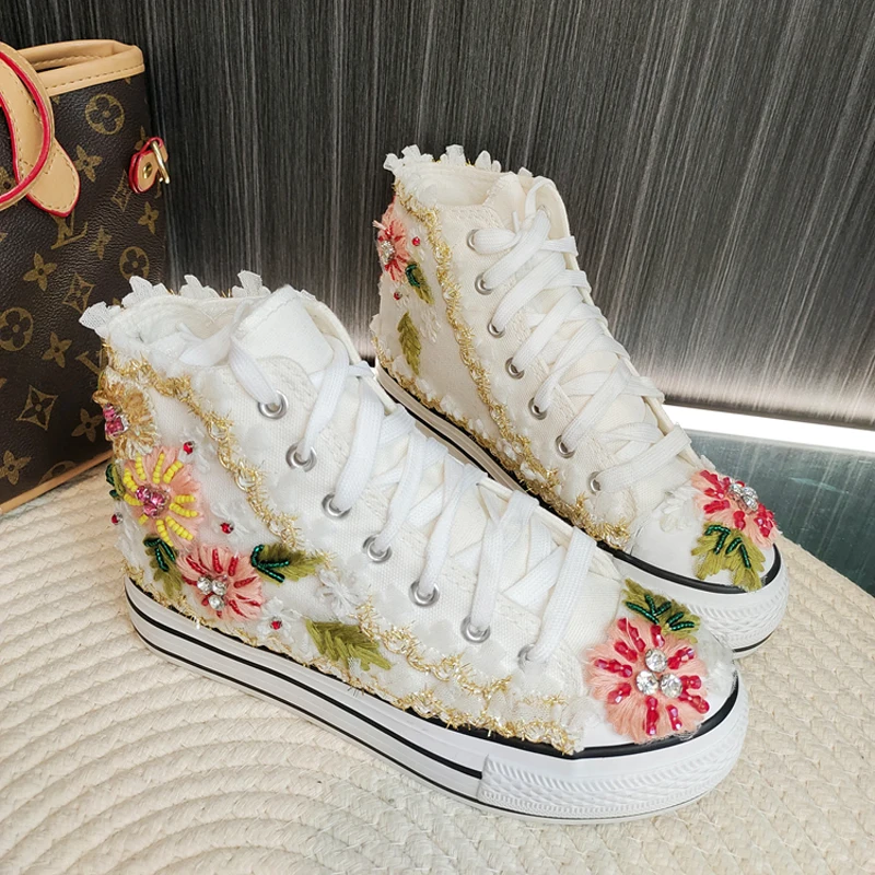 2023 Spring Cute Girls Students High Top Canvas Shoes Cute Handmade Flower Plimsolls Woman Vulcanize Shoes