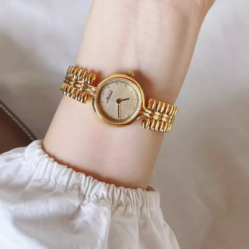 Antique retro light luxury fashion steel chain women's quartz watch high-grade stylish women's watch