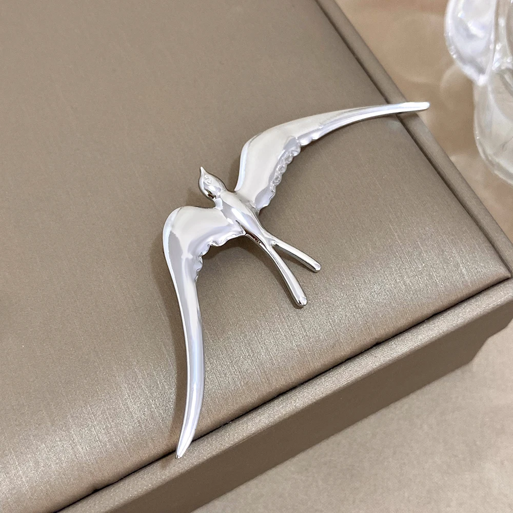 ALLYES Fashion Stainless Steel Brooch for Women Men Glossy Metal Bird Swallow Brooches Suit Decoration Pin Jewelry Gifts