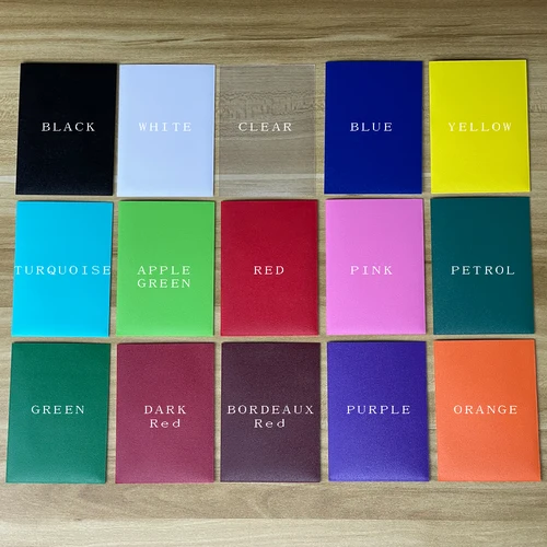 Imagen 2 del producto 100 Uds. Fundas para tarjetas de tamaño estándar coloridas mate TCG tarjetas coleccionables escudo Protector de Tarot juegos de mesa cubierta PKM 66x91mm