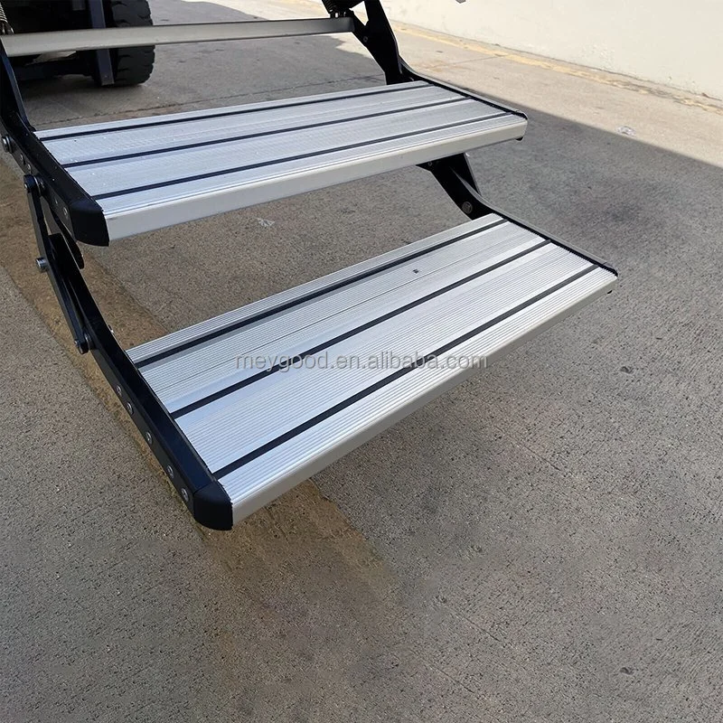RV Manual Step Silver Anodized Rounded Edge Strong Construction for Caravan Trailers 550x230mm