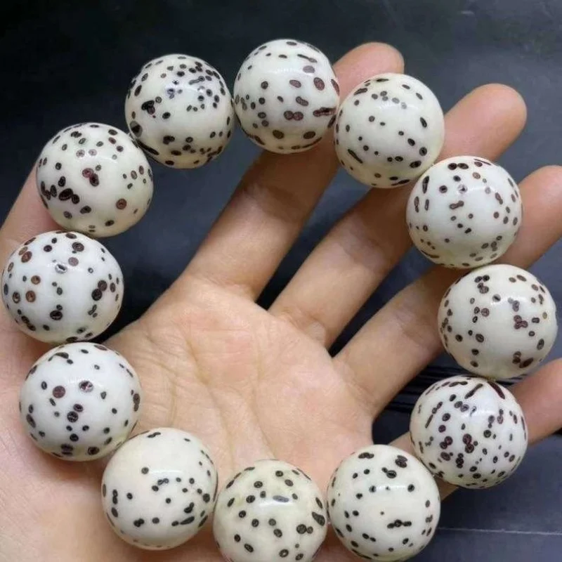 

Thousand-Eyed Bodhi hand-polished, fully handmade , high-density cultural art bracelet, natural finished product, 22/11