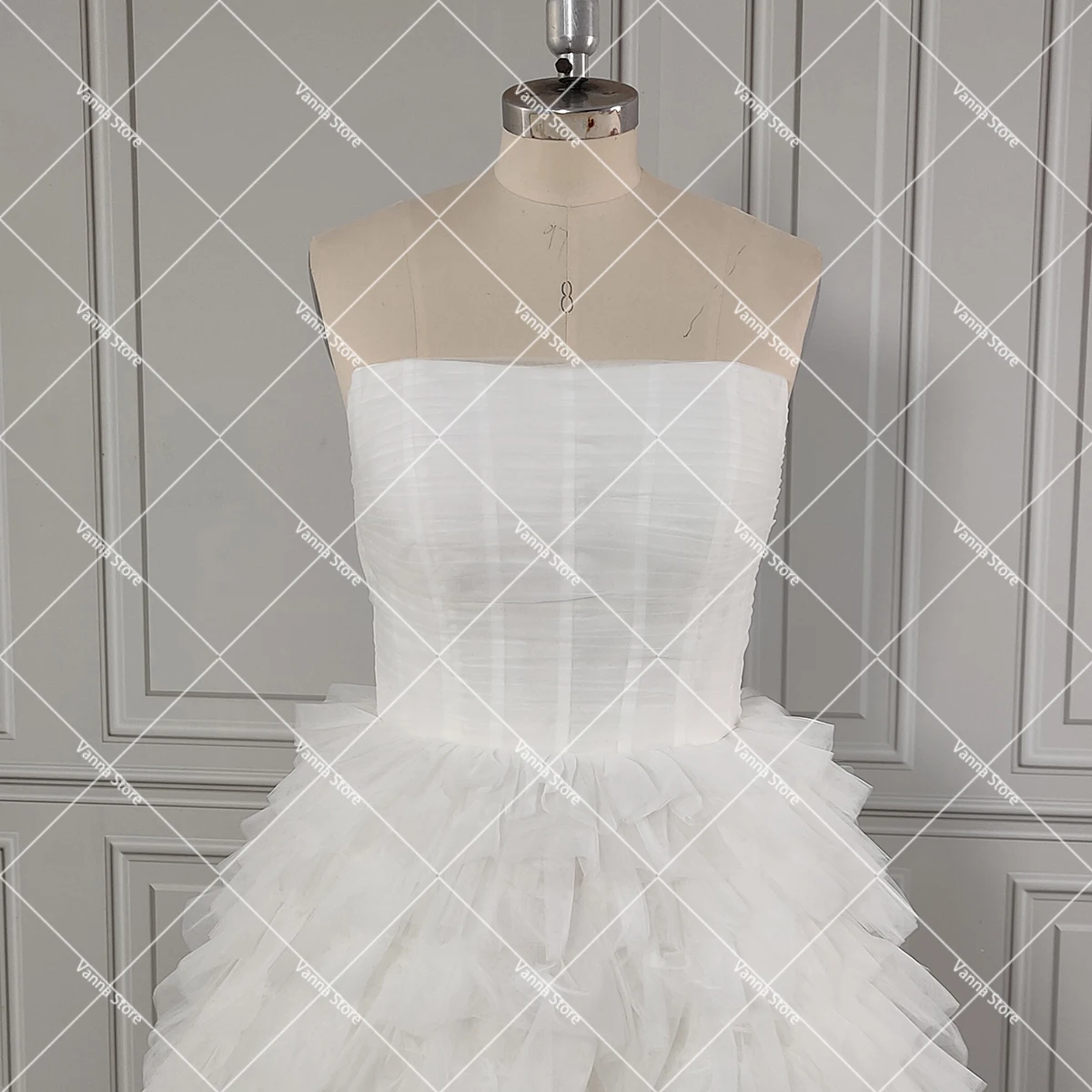 Vestido de novia de tul en capas de longitud Mini sin tirantes, corpiño con corsé, vestidos de novia de princesa bonitos de tul fruncido personalizado