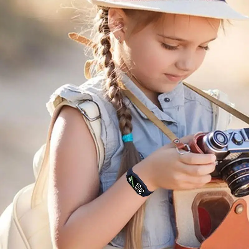 مقاوم للماء ساعة بشاشة تعمل باللمس ، شاشة تعمل باللمس دقيقة ، ساعة رقمية للبنين والبنات ، ساعة إلكترونية محمولة ، داخلي وخارجي